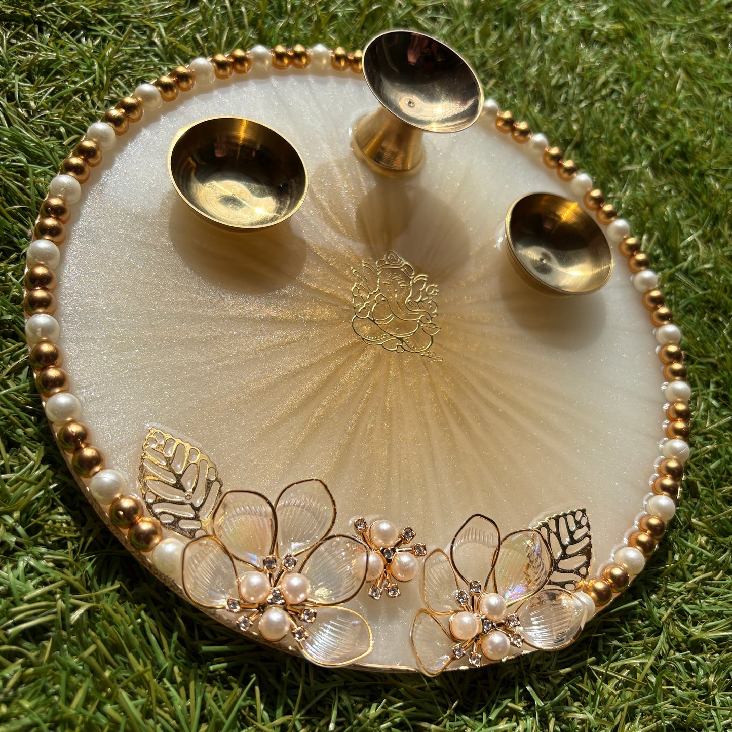 Ivory Bloom Resin Tilak Plate