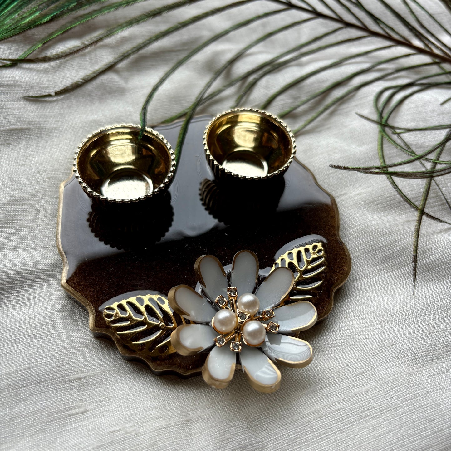 Mocha Pearl Resin Tilak Plate