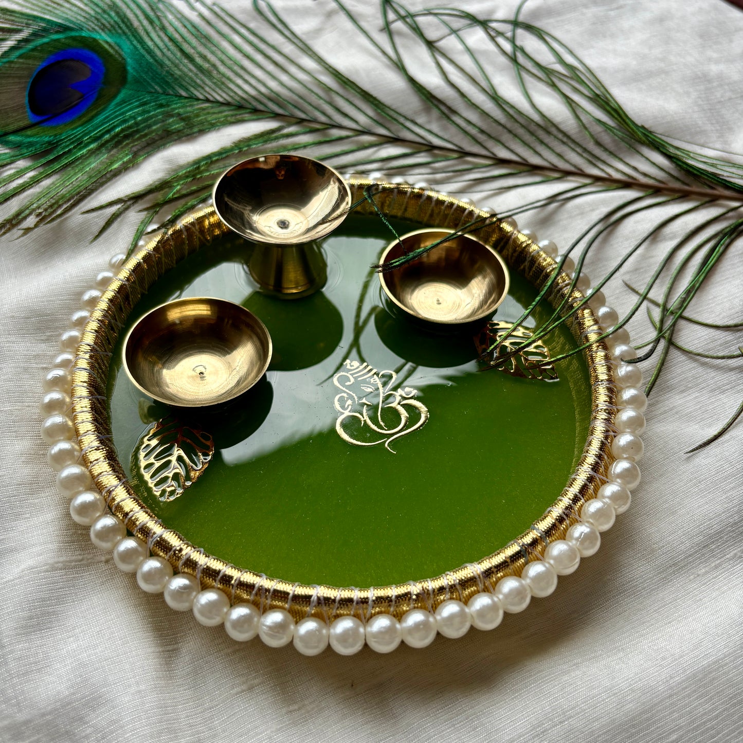 Hari Kripa Pearl Resin Tilak Plate