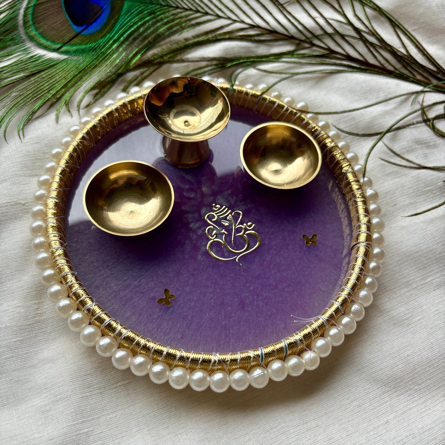 Raj Nandini Pearl Resin Tilak Plate