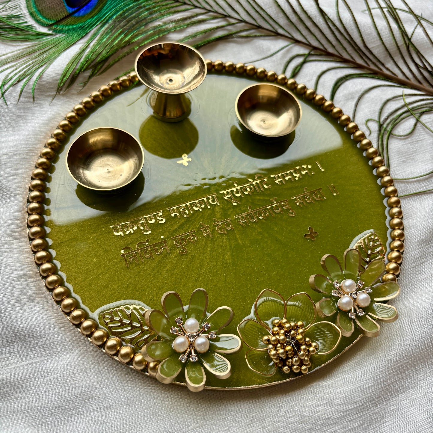 Olive Bloom Mantra Resin Tilak Plate