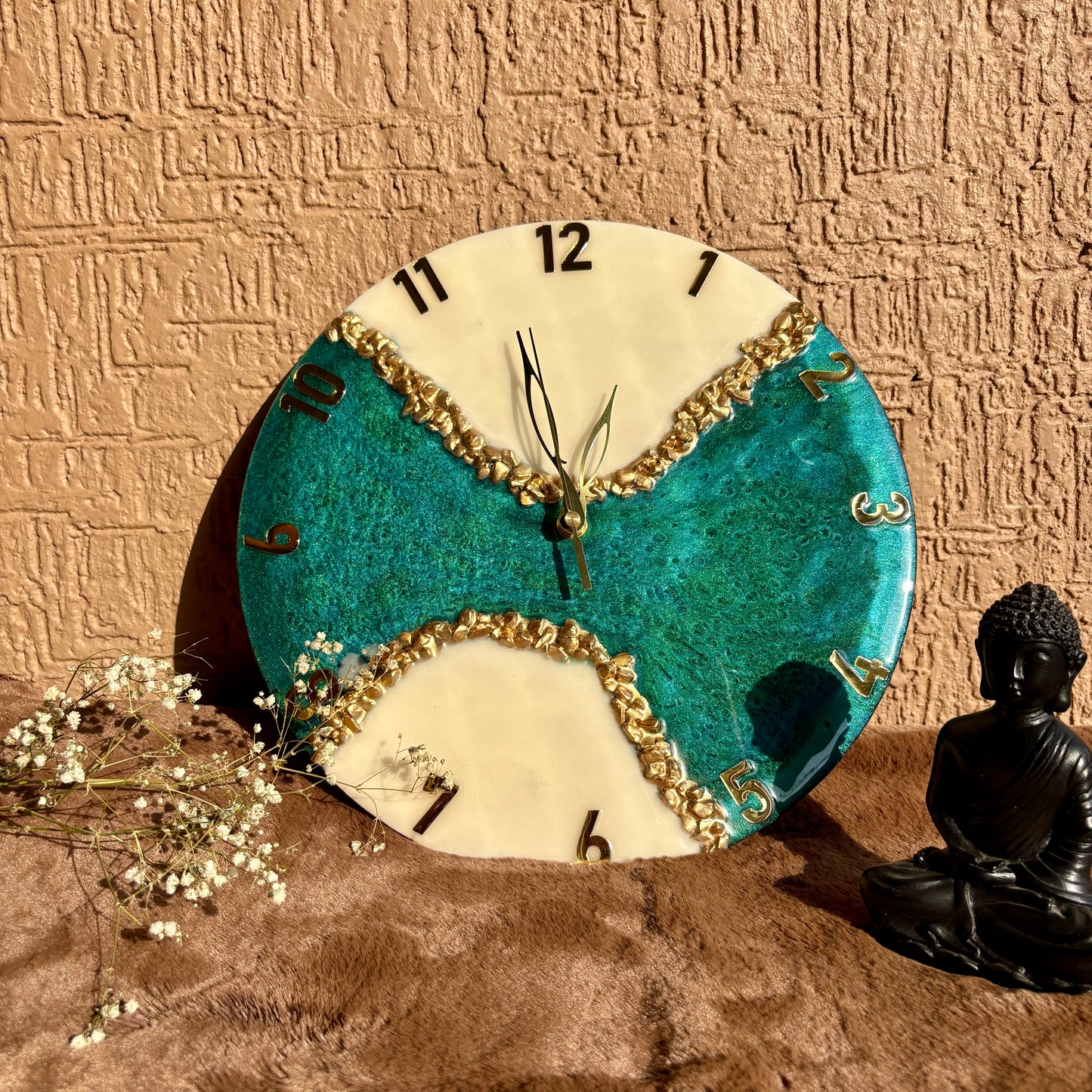 Aqua Aura Resin Clock