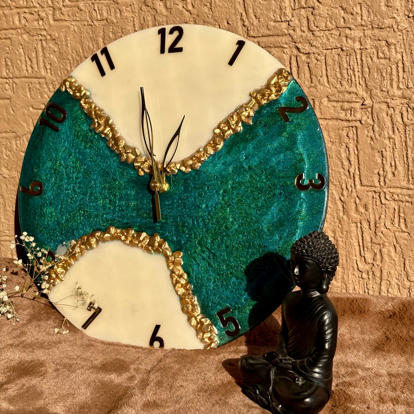 Aqua Aura Resin Clock