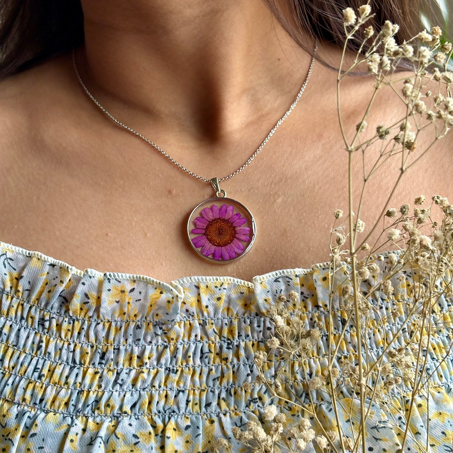 Forever Pink Daisy Necklace