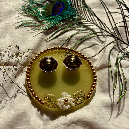 Golden Pearl Blossom Resin Tilak Plate