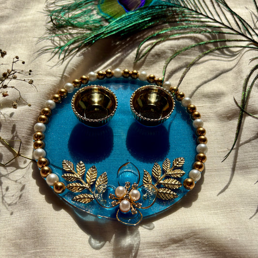 Ocean Pearl Bloom Resin Tilak Plate
