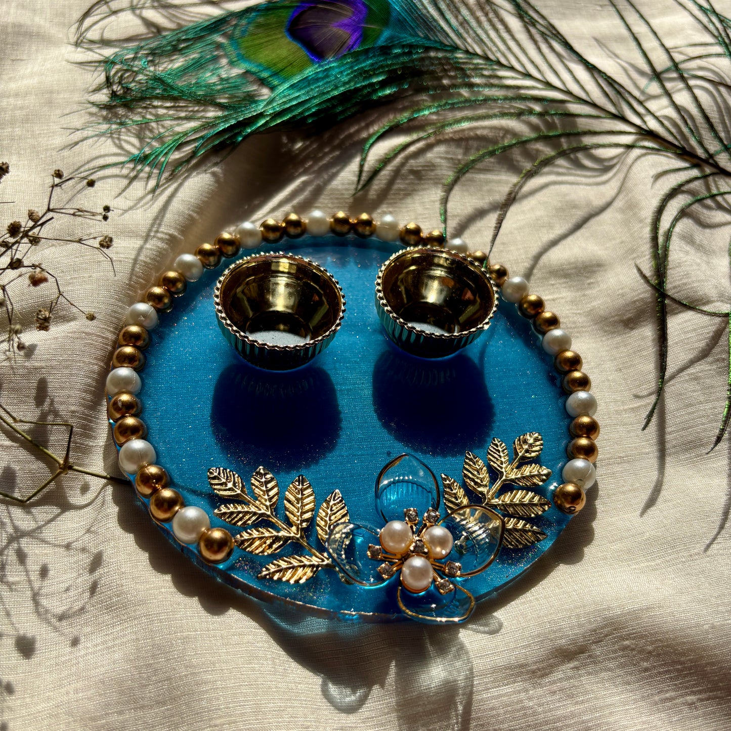Ocean Pearl Bloom Resin Tilak Plate