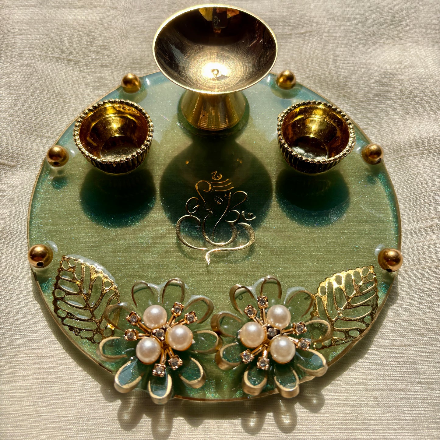 Emerald Aura Resin Tilak Plate