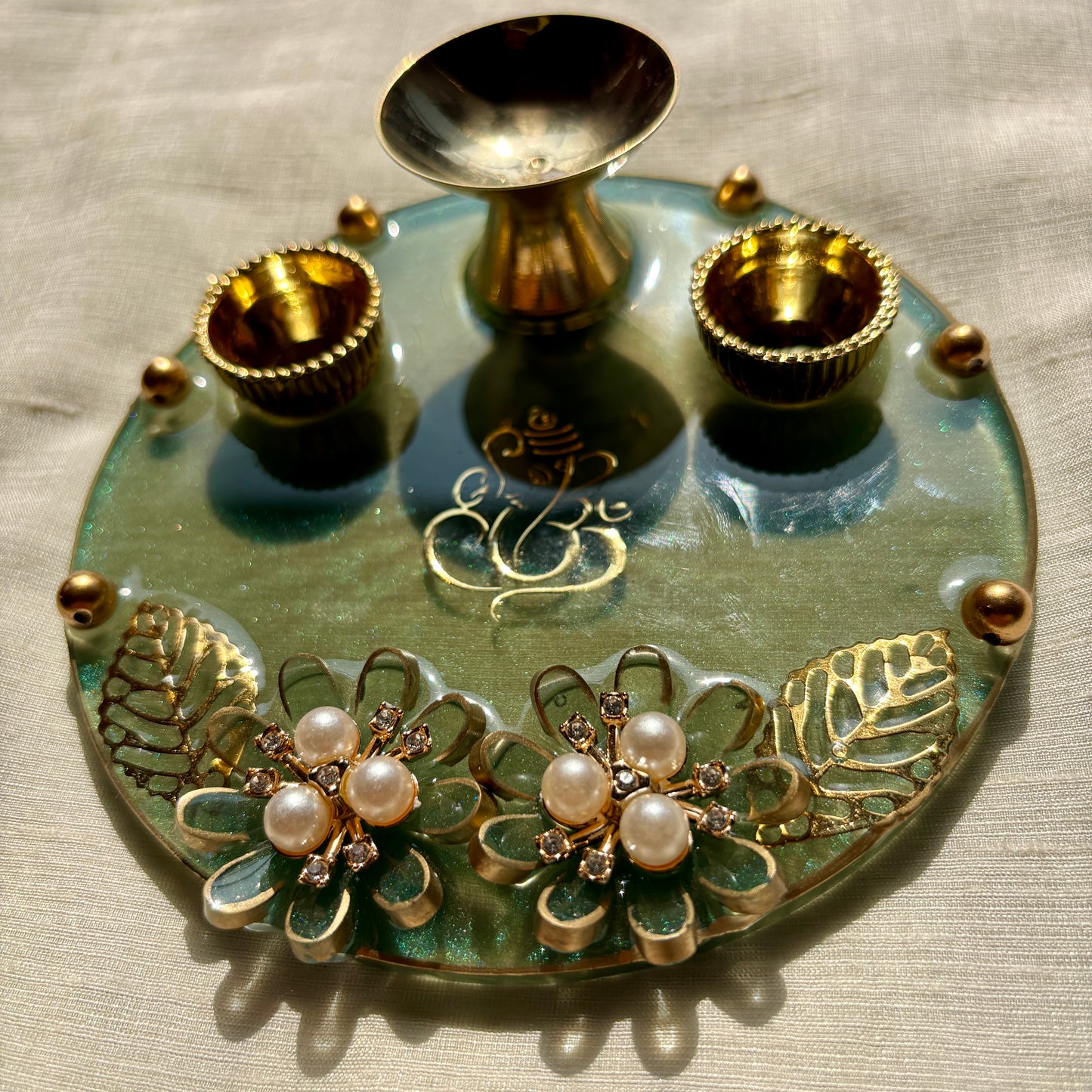 Emerald Aura Resin Tilak Plate