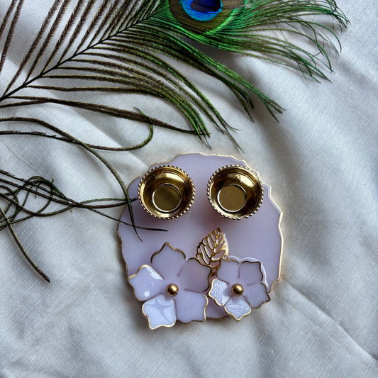Moon Blossom Resin Tilak Plate