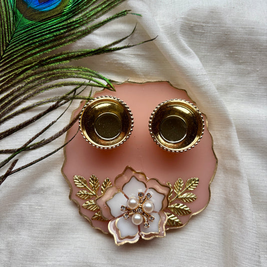 Blush Pearl Resin Tilak Plate
