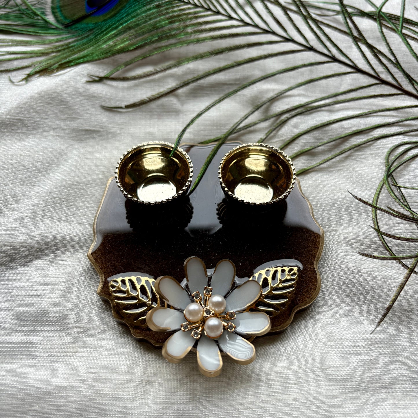Mocha Pearl Resin Tilak Plate