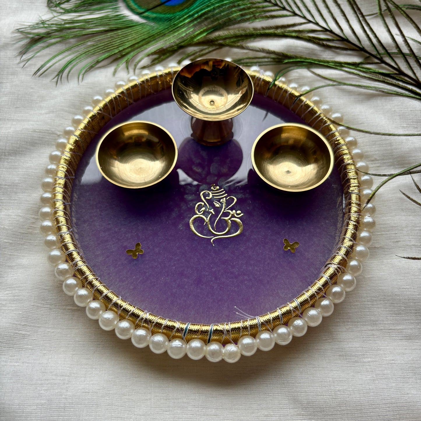 Raj Nandini Pearl Resin Tilak Plate