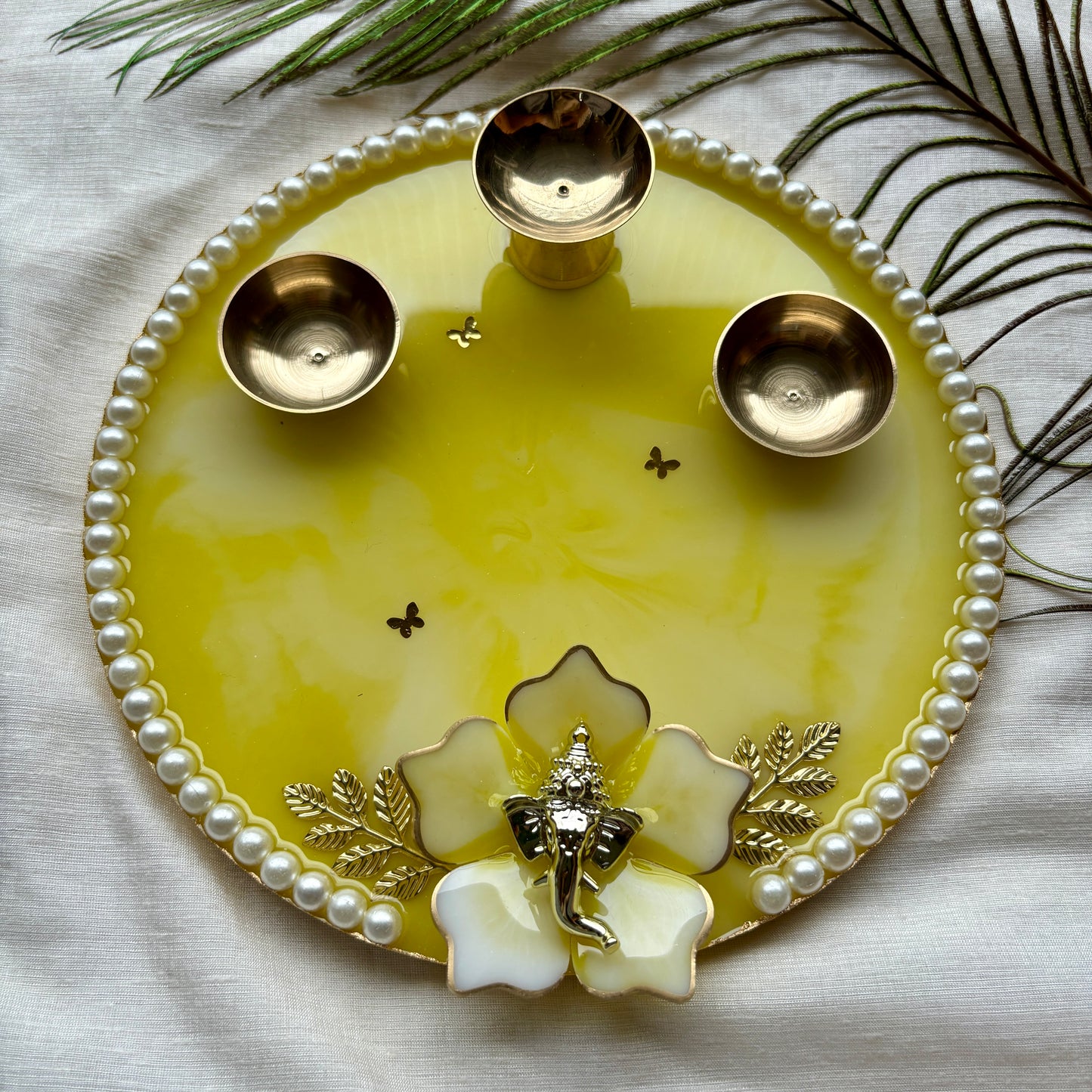 Lemon Blossom Resin Tilak Plate